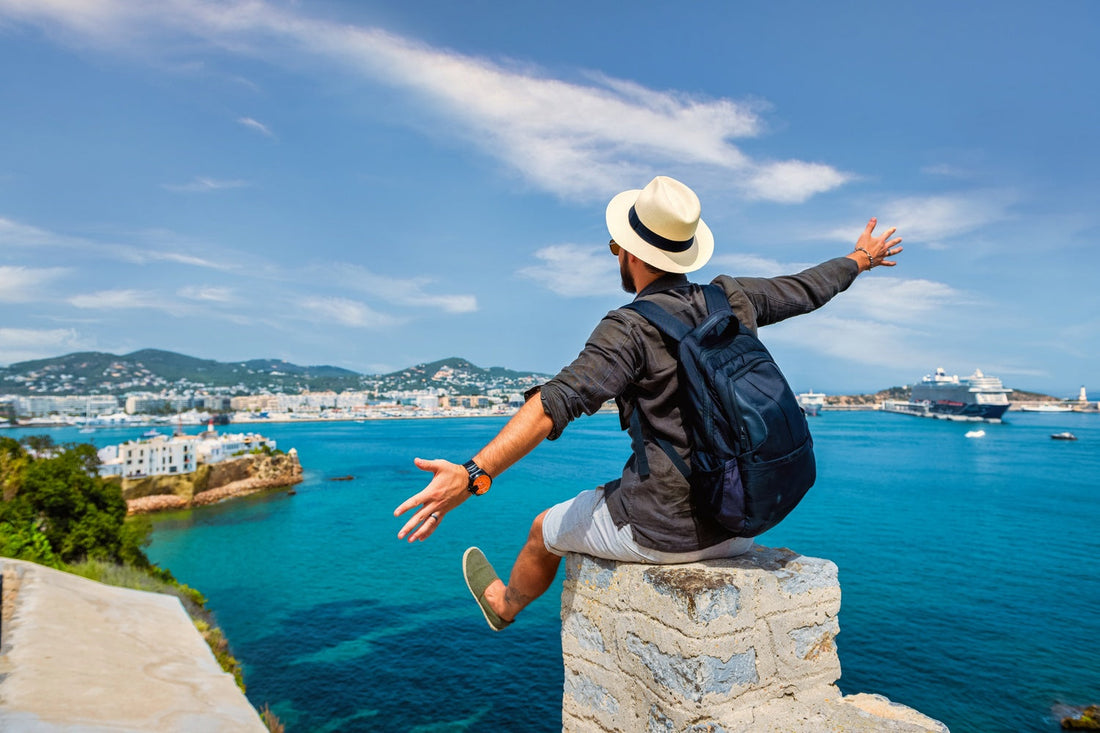 Vacation-Ready Nutrition: Essential Supplements for Busy Travelers